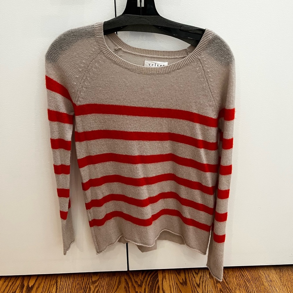 Velvet by Graham & Spencer XS Women's Tan Cashmere Sweater W/ Orange/Red Stripes